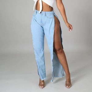 Aphrodite Born to Fit Jeans - Size/13 Light Blue Wash